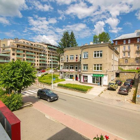 Krynica Apartamenty 100M Duzy Apartament, Salon + 3 Sypialnie Przy Deptaku エクステリア 写真