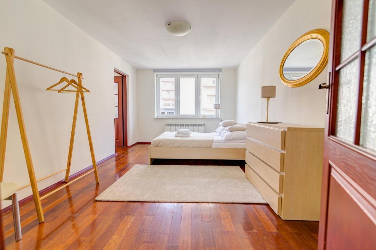 Krynica Apartamenty 100M Duzy Apartament, Salon + 3 Sypialnie Przy Deptaku エクステリア 写真